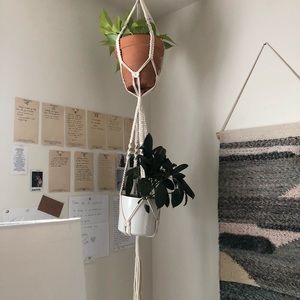 Macrame hanger